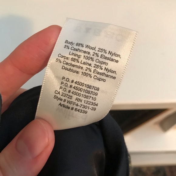 Wilfred Aritzia tie front skirt - Picture 3 of 4